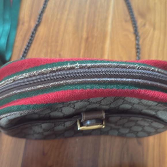 Vintage Gucci bag with Non-Gucci accessories - Picture 2 of 11